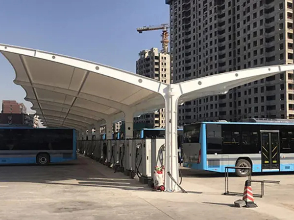 膜结构充电桩